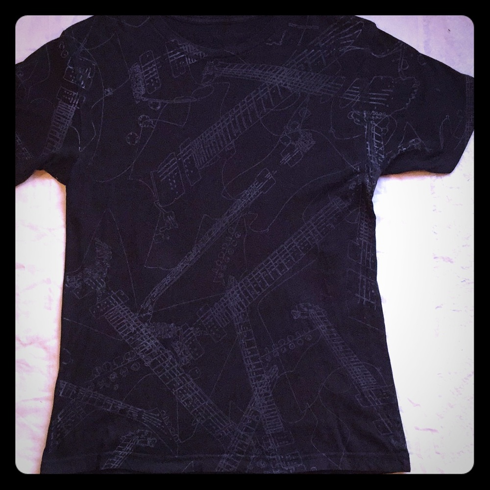 3/$20 🎶 Tee
